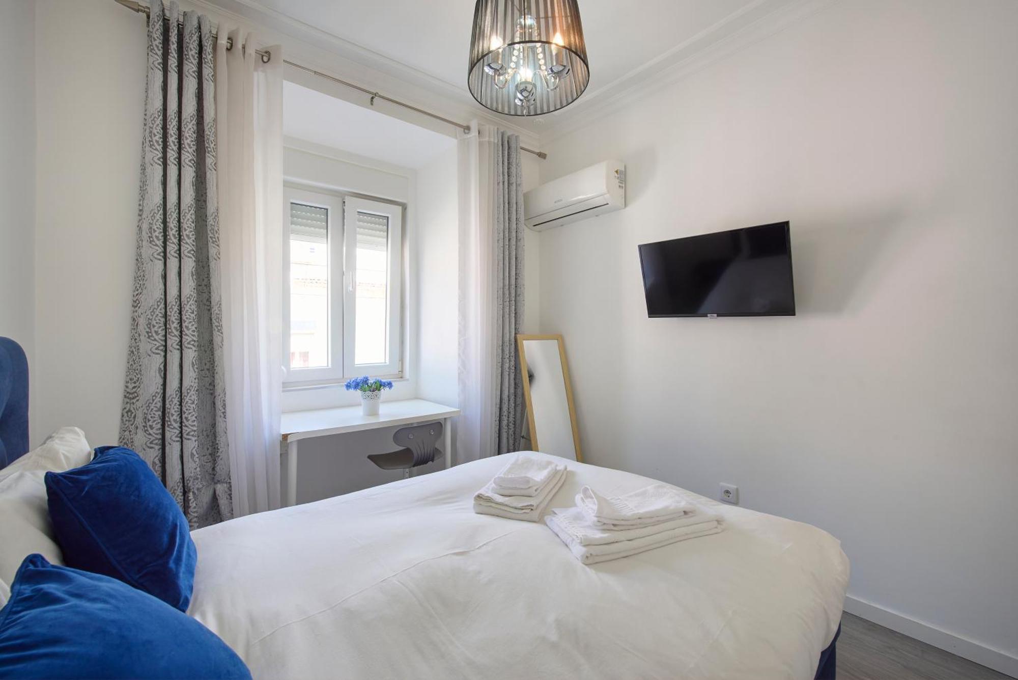 New 3 Bedroom Flat With River On Sight @alameda Appartement *